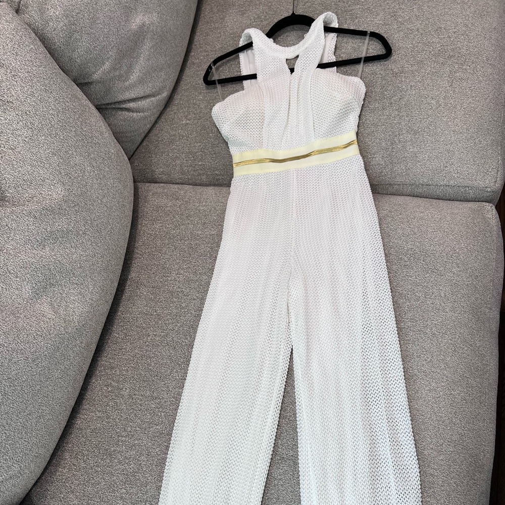 L’atiste by Amy white jumper size small perfect for brides.
